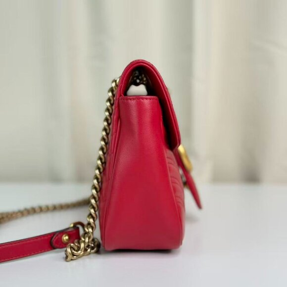 Gucci GG Logo Red Medium Marmont Shoulder Bag with Gold Chain Crossbody Style - Picture 4 of 9
